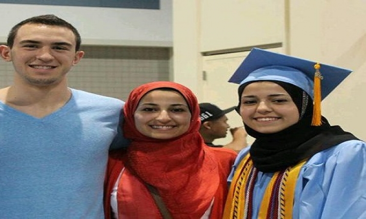مقتل ثلاثة طلاب مسلمين فى إطلاق نار بمدينة جامعية فى  الولايات المتحدة