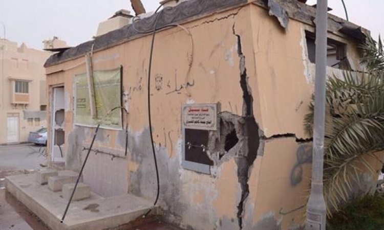 انفجار مسجد فى البحرين واعتقال المشتبه بهم