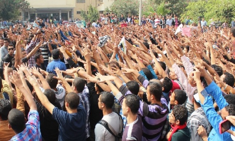 وقفة احتجاية لائتلاف طلاب مصر عن مذبحة الاستاد