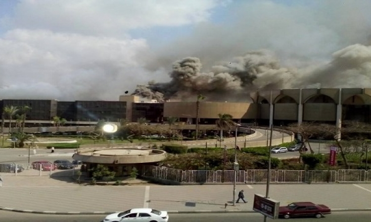 اندلاع حريق هائل فى قاعة المؤتمرات الدولية بمدينة نصر