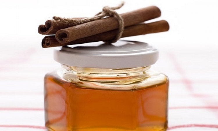فوائد علاجية رائعة للقرفة والعسل