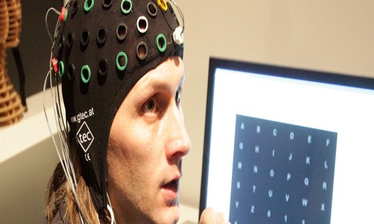 جهاز لربط الدماغ بالكمبيوتر لعلاج الخلايا المصابة