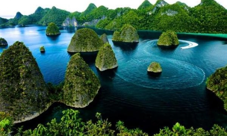 اندونيسيا .. ارض الطبيعة الساحرة .. والجمال اللا محدود