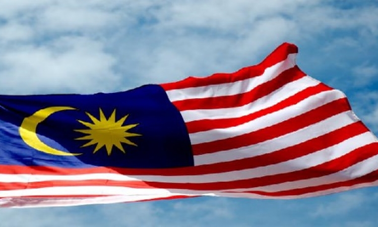 ماليزيا تطالب الصين بوقف البناء فى بحر الصين