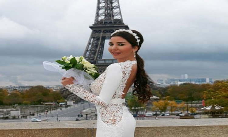 بالصور .. لاميتا فرنجية بفستان الزفاف مع زوجها .. عسل اوى!