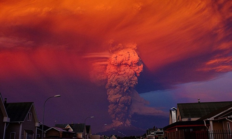 غضب الطبيعة يظهر فى أمريكا اللاتينية .. بركان فيلاريكا شاهد بنفسك