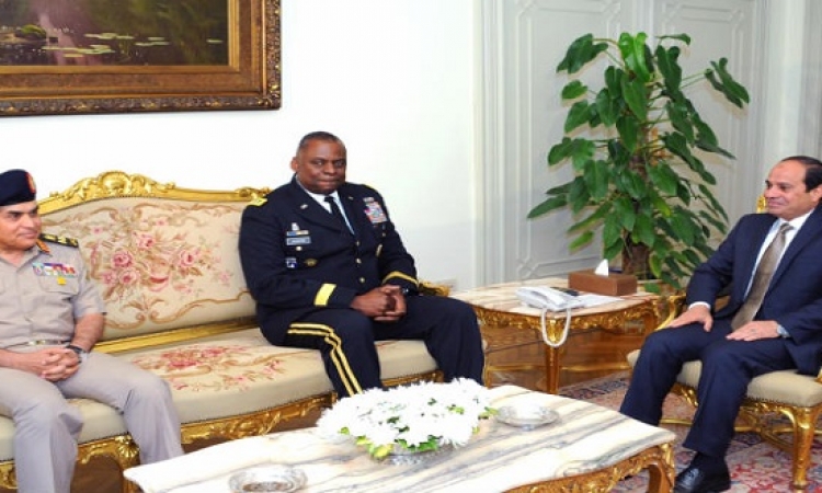 قائد القيادة المركزية الأمريكية للسيسى: ننظر إلى مصر باعتبارها شريكاً رئيسياً
