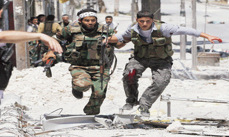10 قتلى وعشرات المصابين فى هجوم انتحارى لداعش فى الحسكة بسوريا