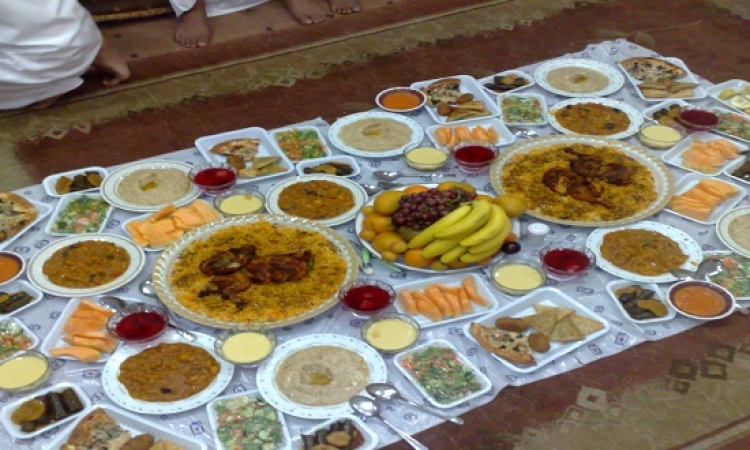 رتب طعامك على المائدة حسب الأهمية خلال شهر رمضان