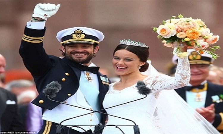 بالفيديو والصور.. مراسم أسطورية ملكية لزواج أمير سويدى من عارضة أزياء