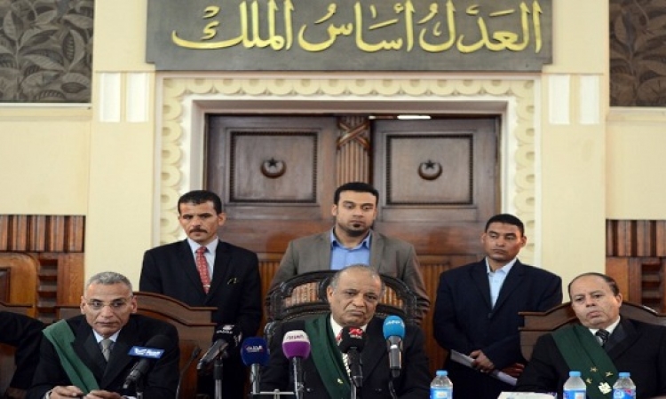 النقض تلغى حكم براءة مبارك فى قتل المتظاهرين .. وتعيد محاكمته 5 نوفمبر