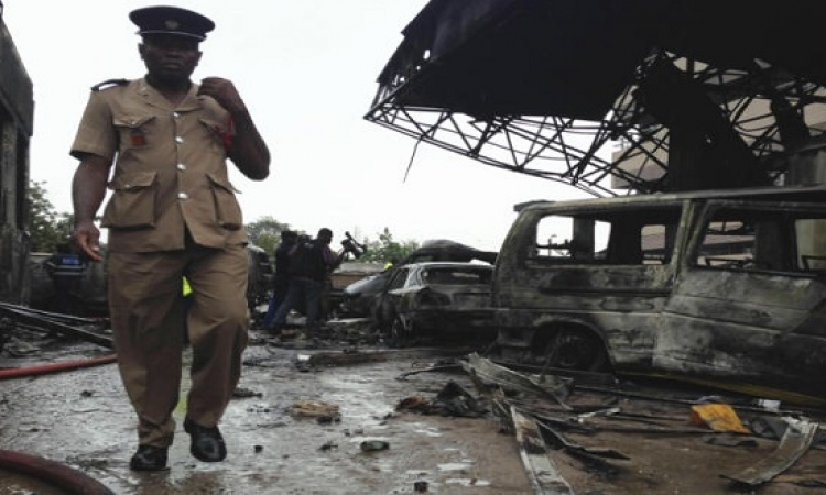 ارتفاع ضحايا انفجار محطة وقود بغانا إلى 90 قتيلًا