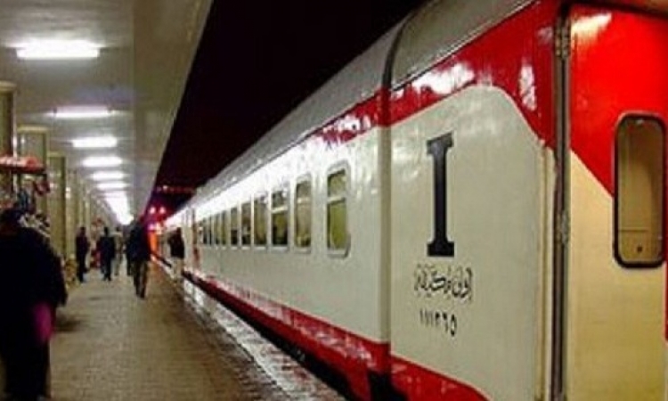 حركة قطارات القاهرة البحيرة عادت وتم التحفظ على القطار المتسبب فى الحادث