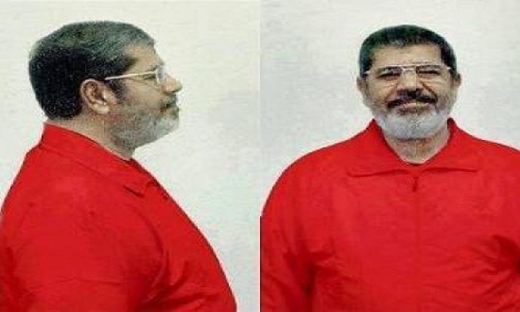 الإفتاء يؤيد قرار المحكمة بإحالة أوراق محمد مرسى لفضيلة المفتى