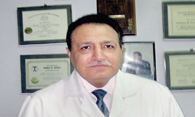دكتور عبد الهادى مصباح توصل إلى علاج نهائى لمرض السكر