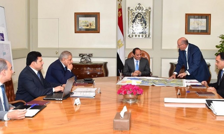 السيسى يجتمع بمحلب و3 وزراء لمتابعة مشروع المليون فدان