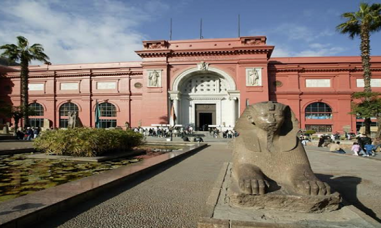 باحثون يطلقون مشروع المتحف الإفتراضى لإقليم قناة السويس تزامنا مع افتتاحها