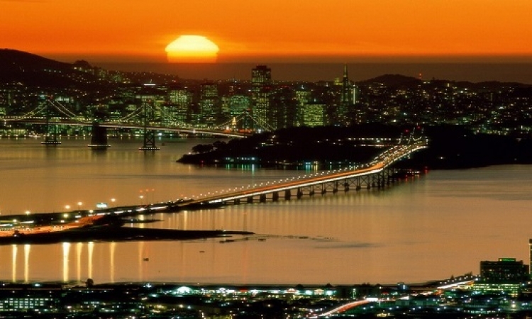 سان فرانسيسكو .. مدينة الذهب والجسر والهرم !!