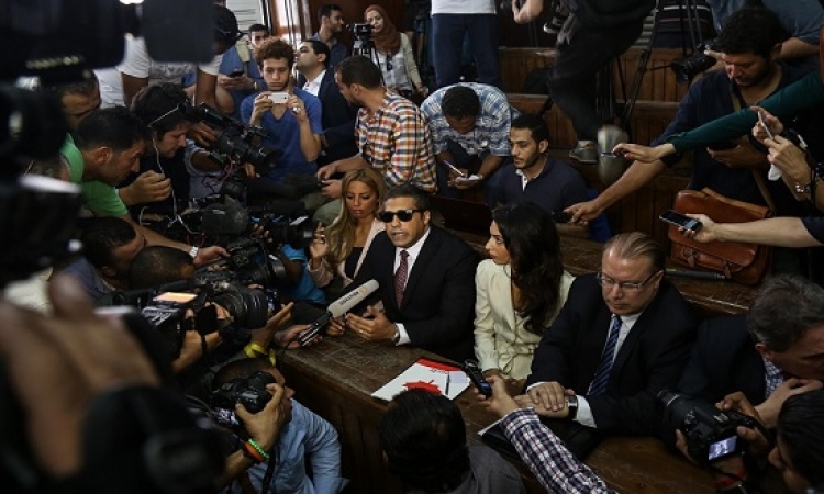 الاتحاد الأوروبى : الحكم على صحفيى الجزيرة انتكاسة لحرية التعبير بمصر