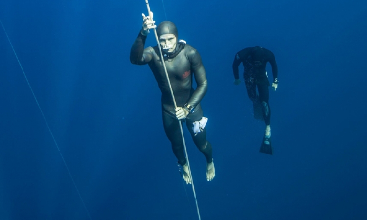 اختفاء بطلة الغوص الروسية مولتشانوفا في مياه اسبانيا