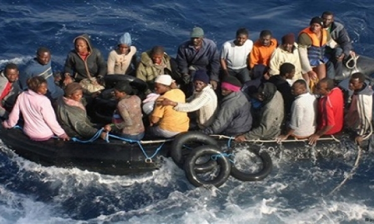 البحرية الإيطالية : وفاة 40 مهاجرا غرقا فى البحر