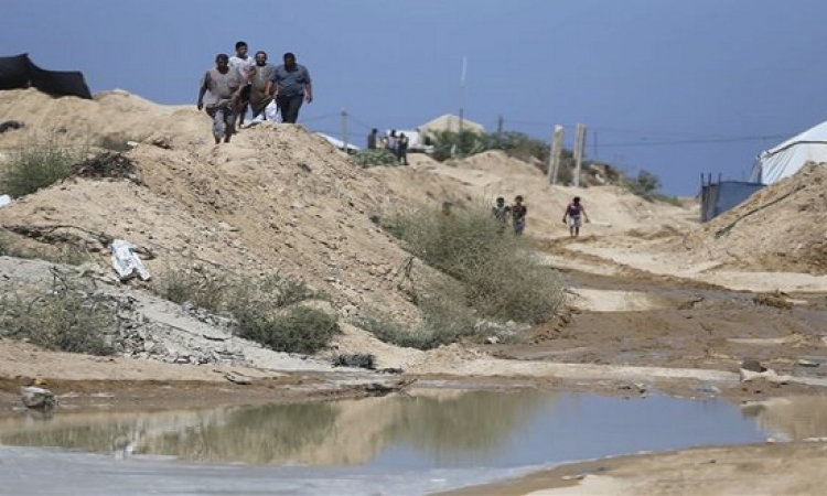 حركة حماس تناشد مصر وقف إغراق الأنفاق بالمياه .. واضح إنهم غرقوا !!