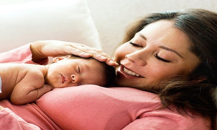 كيف تحديدين مواعيد نوم طفلك فى مراحل عمره الأولى ؟!