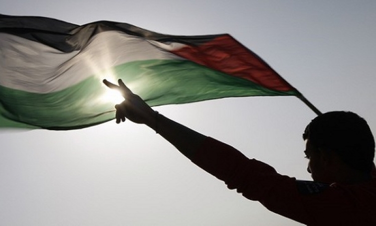 رفع العلم الفلسطينى بالأمم المتحدة يستفز إسرائيل