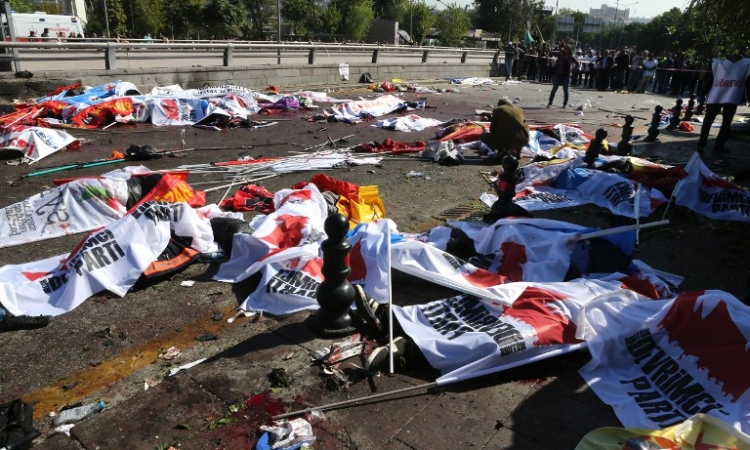 ضحايا تفجير أنقرة المزدوج يرتفعون إلى 86 قتيلاً و165 مصابًا