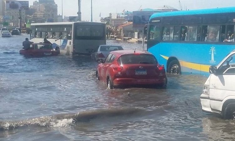 مصرع أربعة مواطنين بسبب الأمطار بالإسكندرية