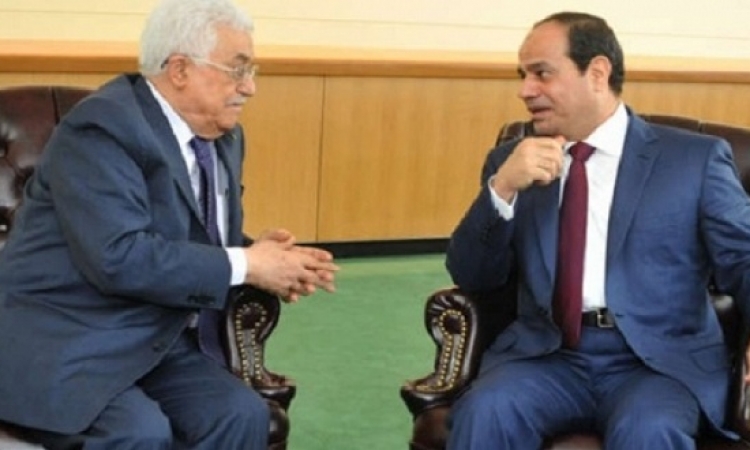 السيسى يلتقى بالرئيس الفلسطينى فى باريس