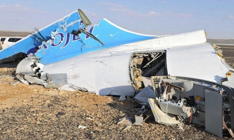 صحيفة روسية : قنبلة الطائرة كانت تحت مقاعد أحد الركاب