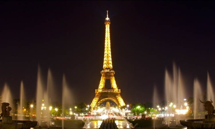 السياحة الباريسية فى خطر بعد هجمات داعش الإرهابية