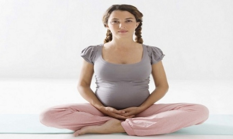 لممارسة اليوجا أثناء الحمل 8 فوائد لن تتوقعيها
