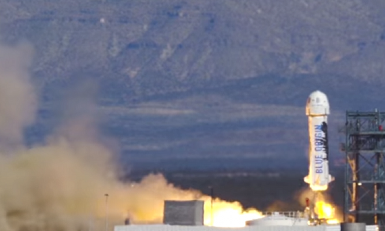 نجاح التجربة الثانية لإطلاق صاروخ فضائى للاستخدام المتكرر