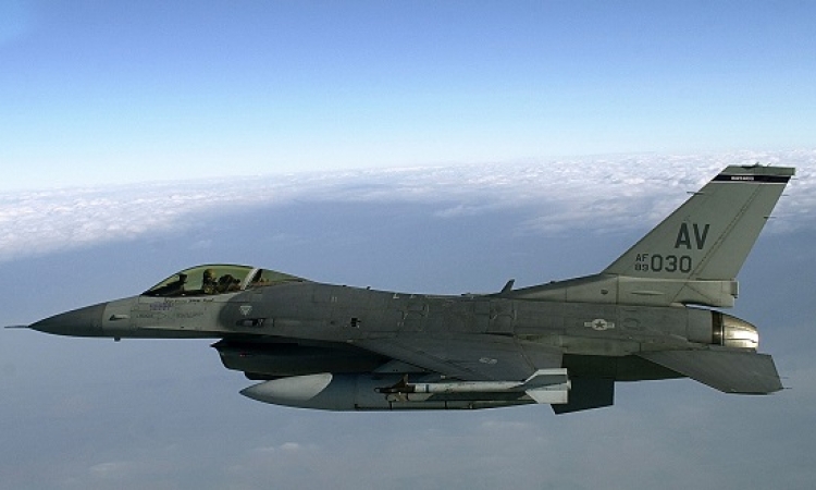 اول فيديو لسقوط طائرة الـ F-16 بقاعدة فايد بالاسماعيلية