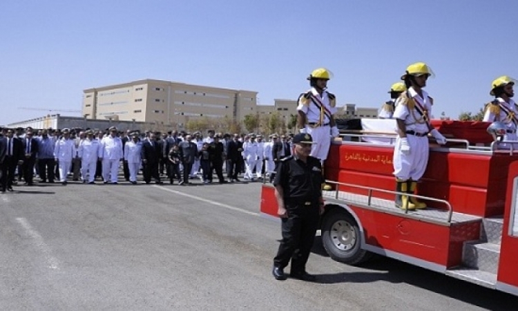 مجدى عبد الغفار يتقدم جنازة عسكرية لشهداء الشرطة فى انفجار الهرم