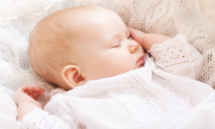 100 مليون صحة: عدم حصول الطفل على النوم بشكل كاف يتسبب فى بطء نموه