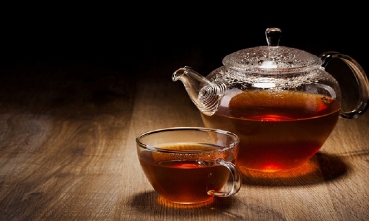 الشاى يحمى عظام المسنين من الكسر
