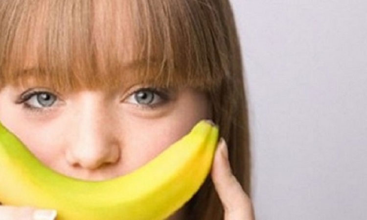 5 وصفات طبيعية للبشرة والشعر باستخدام الموز