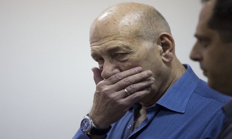 سجن رئيس وزراء إسرائيلى سابق لإدانته بالفساد