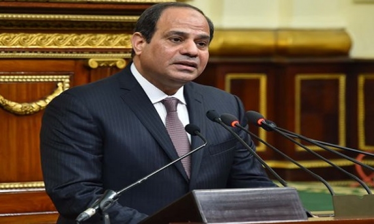 السيسى يخطر مجلس النواب باستمرار تكليف حكومة شريف إسماعيل