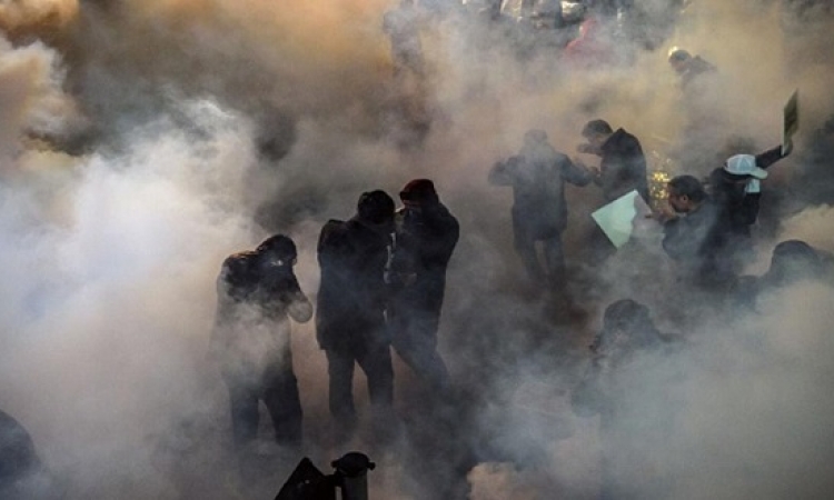 الشرطة التركية تقتحم مقر صحيفة زمان المعارضة لأردوغان