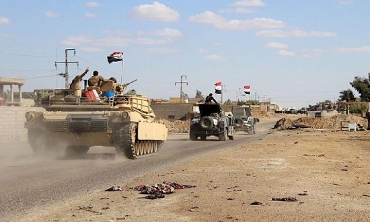 القوات العراقية تبدأ عملية لتحرير هيت من داعش