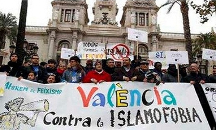 تهديدات بطرد المسلمين من إسبانيا بسبب تنامى الإسلامفوبيا