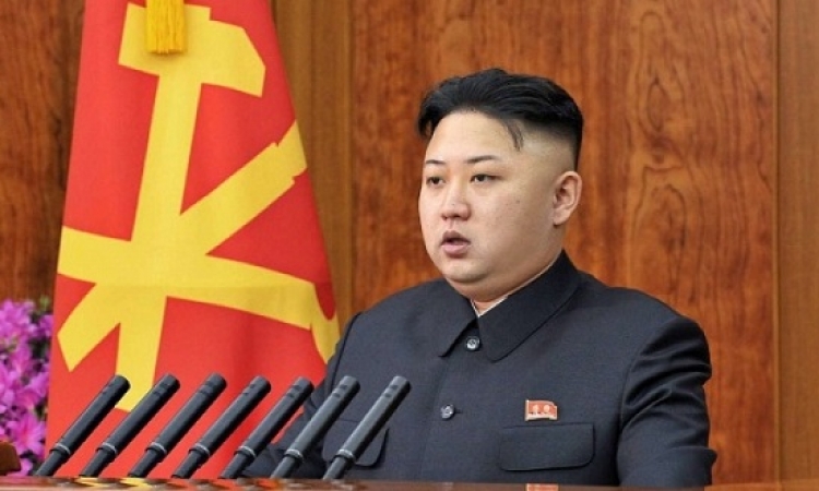 زعيم كوريا الشمالية يهين العلم الأمريكي