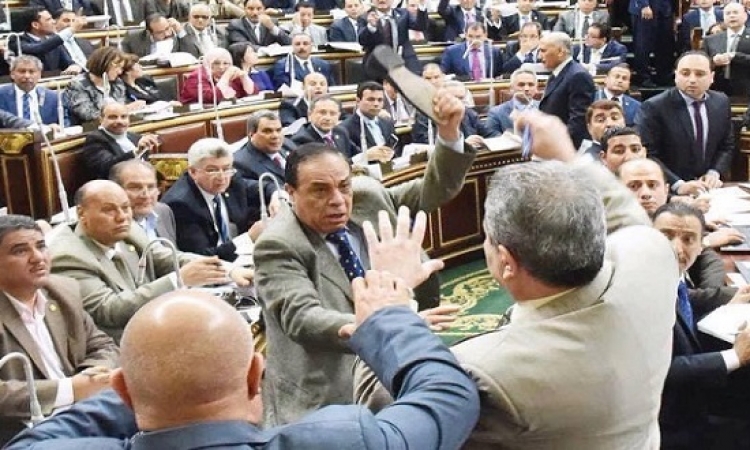البرلمان يقرر حرمان كمال أحمد من حضور جلسات دور انعقاد كامل