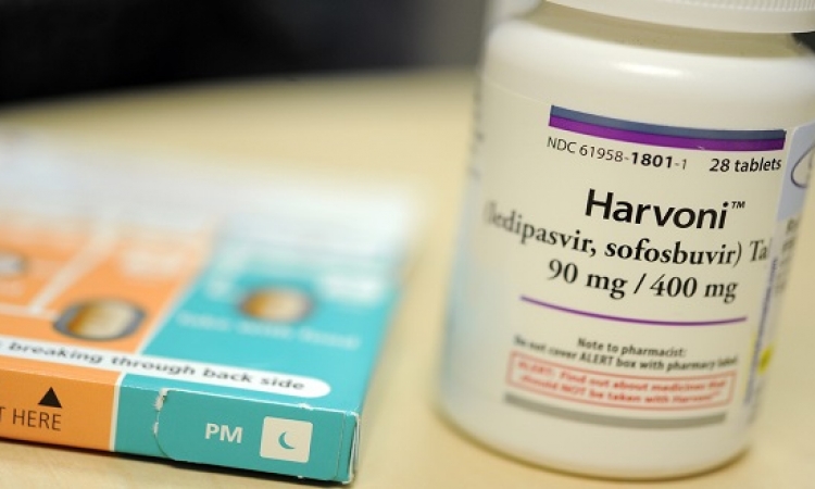 الصحة تخفض سعر عقار “هارفونى” لعلاج فيروس C