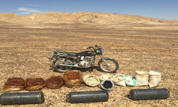 الجيش يضبط مخزن متفجرات بجبل الحلال فى شمال سيناء