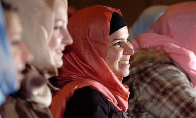 المساجد البريطانية تحذر المسلمات من السراويل